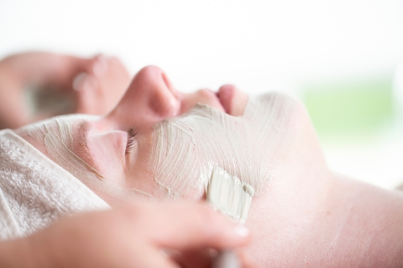 Kosmetolog nær Odense, der tilbyder ansigtsbehandling